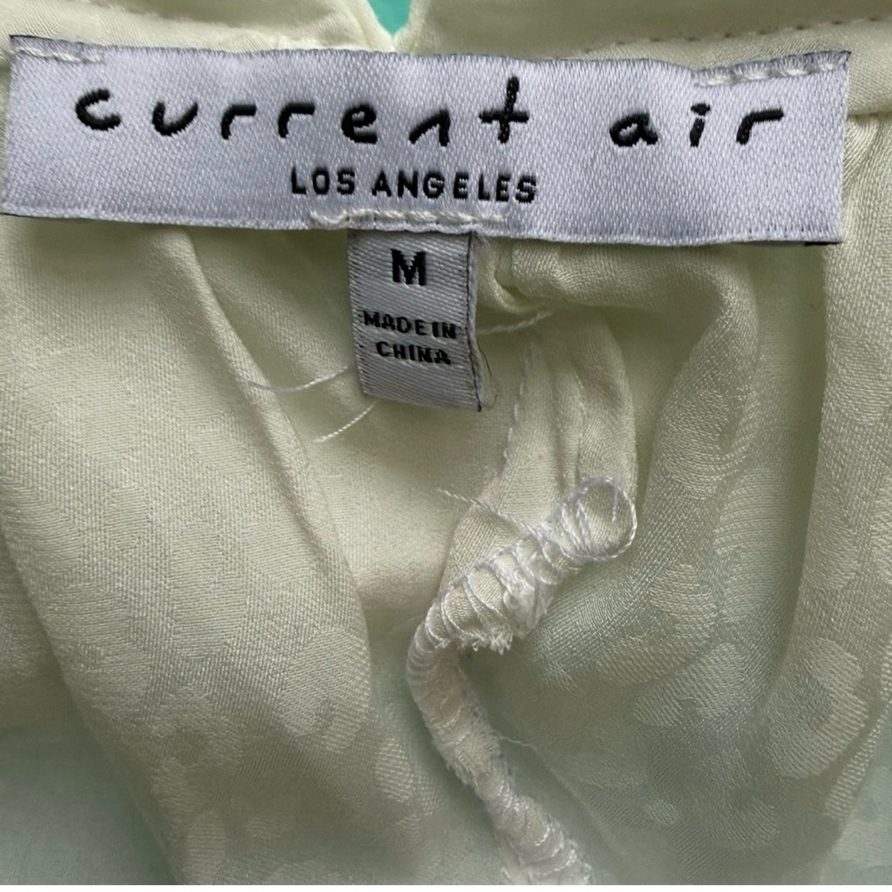 Current Air White Animal Print Blouse Size M Neutral Minimalist Quiet Luxury - Picture 3 of 9